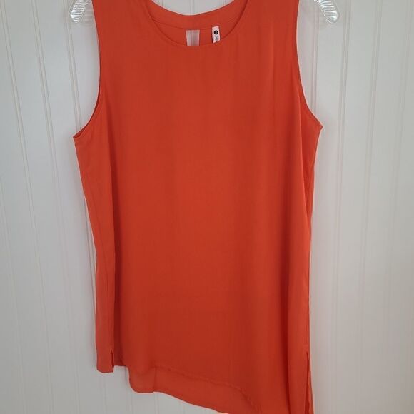 Leo and Nicole Orange Sleeveless Asymmetrical Blouse with slit EUC S - Picture 1 of 7